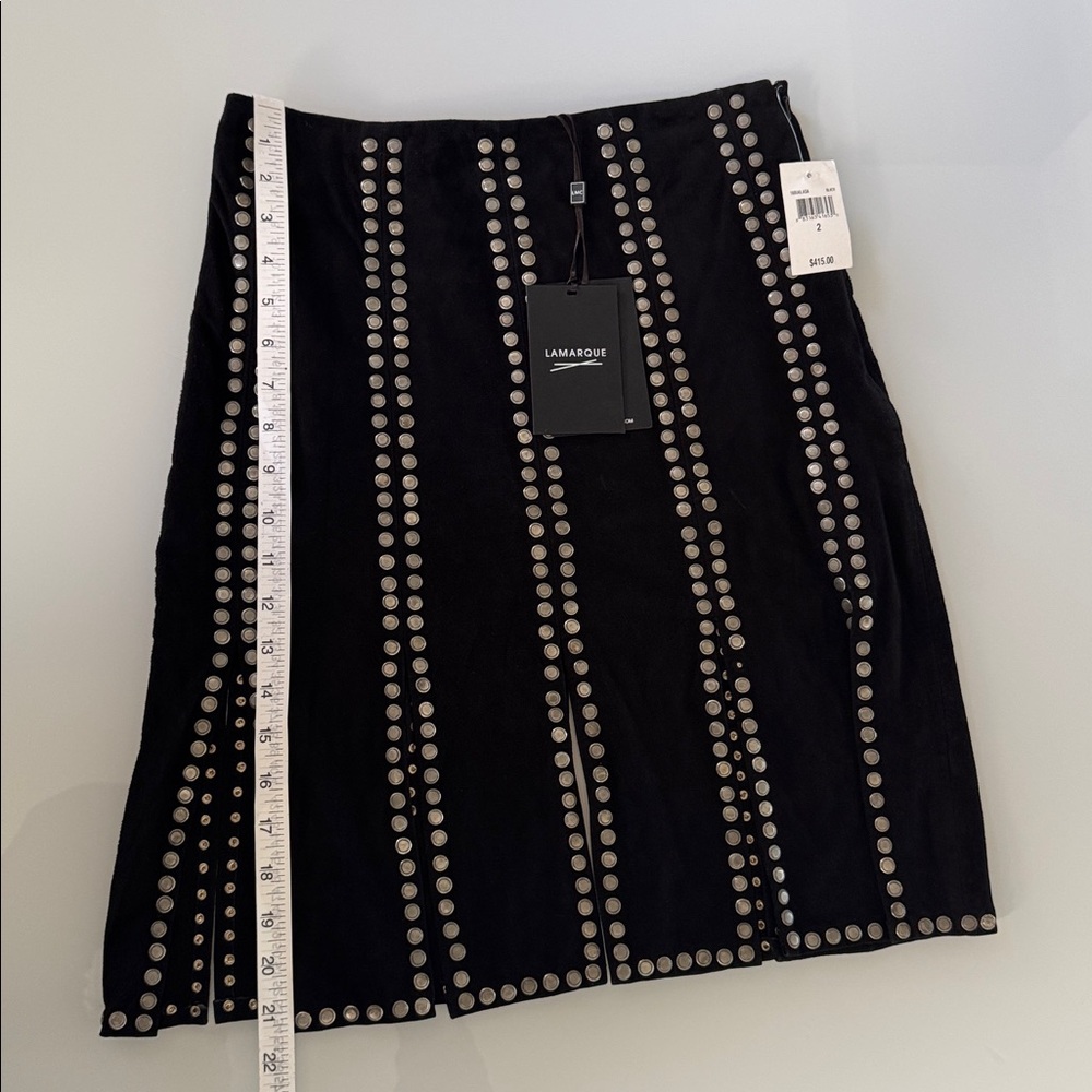 NWT LAMARQUE Tara Studded Suede Leather Mini Skirt – Size 2 - Picture 6 of 7